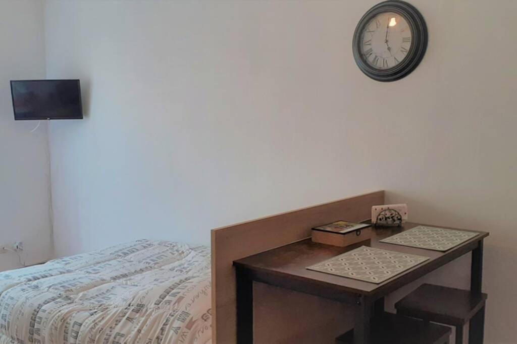 Апартаменты Agreable Logement Proche De La Gare Et Du Polygone Безье Экстерьер фото